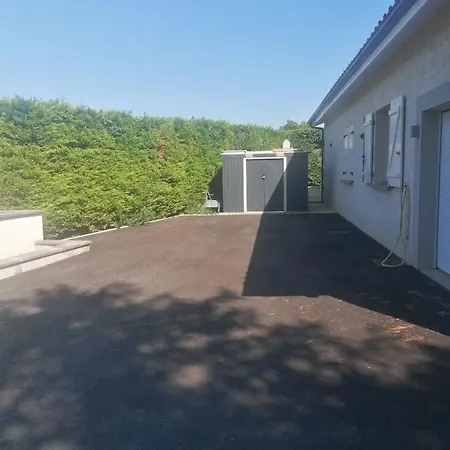 Petit Nid Douillet Apartment *